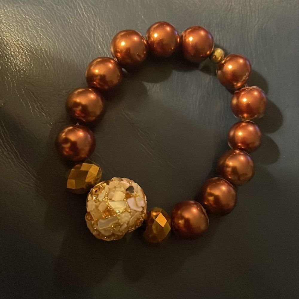 Purple pearl bracelet